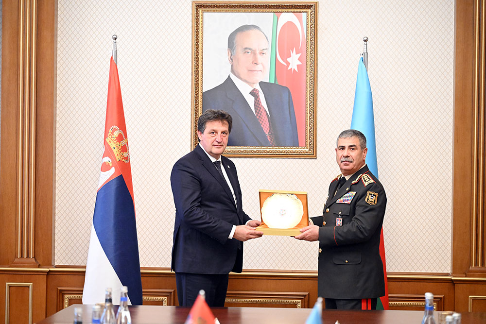 Обсуждено военное сотрудничество между Азербайджаном и Сербией (ФОТО)