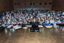 В Баку  выступил звезда соцсети TikTok из Кыргызстана (ФОТО)