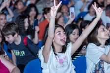 В Баку  выступил звезда соцсети TikTok из Кыргызстана (ФОТО)