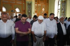 В мечети Тезе Пир в Баку совершен праздничный намаз (ФОТО)