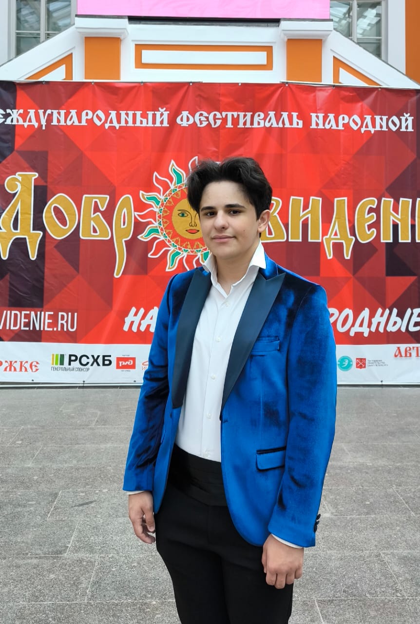 Азербайджанская культура представлена на международном фестивале "Добровидение" в Санкт-Петербурге (ФОТО)
