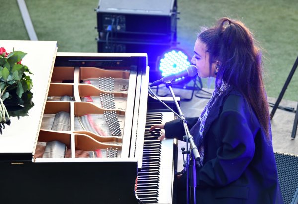 Феномен джаза и поп-романтизма французской исполнительницы Elia на Baku Piano Festival (ВИДЕО, ФОТО)
