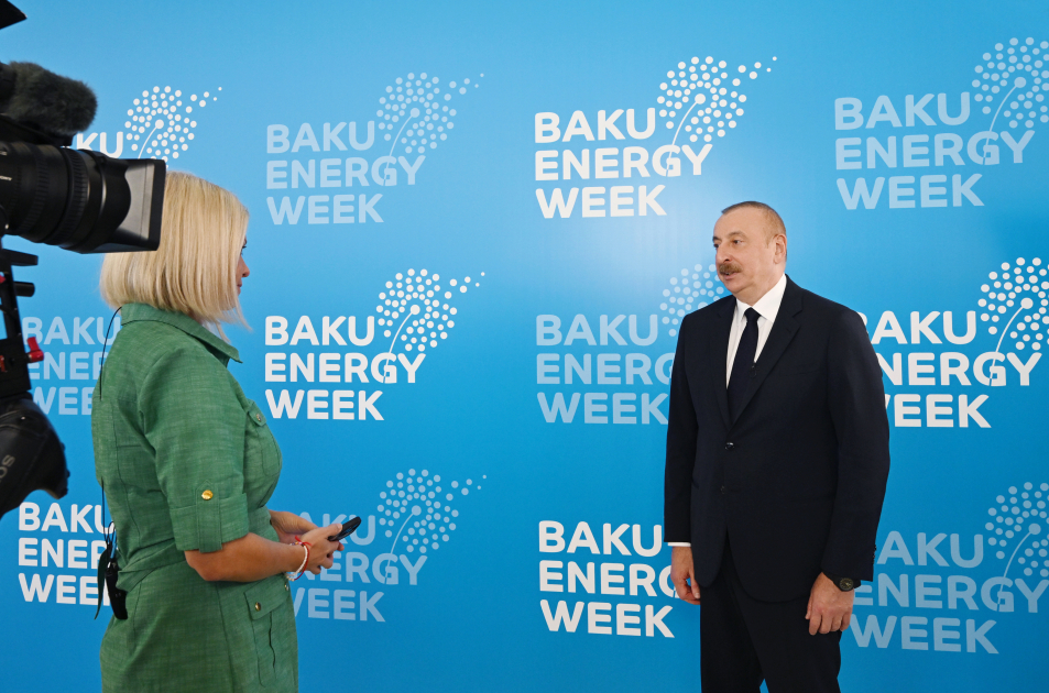 На телеканале Евроньюс показано интервью Президента Азербайджана Ильхама Алиева (ВИДЕО/ФОТО)