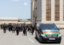 Состоялась церемония прощания с погибшими в ходе перестрелки в Баку полицейскими (ФОТО)