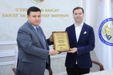 Сахиб Пашазаде удостоен звания почетного профессора вуза в Узбекистане - подписан меморандум о сотрудничестве (ФОТО)