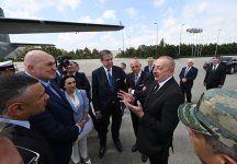 President Ilham Aliyev presented with military transport aircraft produced by Italian Leonardo (PHOTO/VIDEO)