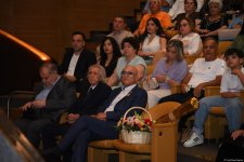 В Баку отметили юбилей народного артиста Марахима Фарзалибекова - режиссер со счастливой судьбой, влюбленный в театр (ФОТО)
