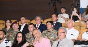 В Баку отметили юбилей народного артиста Марахима Фарзалибекова - режиссер со счастливой судьбой, влюбленный в театр (ФОТО)