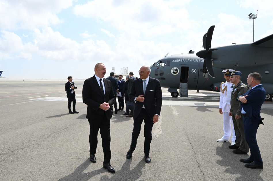President Ilham Aliyev presented with military transport aircraft produced by Italian Leonardo (PHOTO/VIDEO)