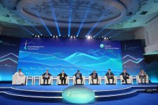 Kazakhstan's Almaty holds first session of EDB Business Forum (PHOTO)