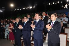 Министр культуры Азербайджана принимает участие во II Международном форуме искусства маком в Узбекистане (ФОТО)