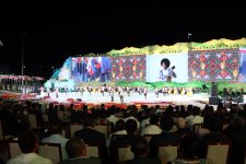 Министр культуры Азербайджана принимает участие во II Международном форуме искусства маком в Узбекистане (ФОТО)