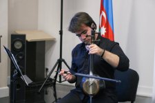 В Баку состоялся творческий вечер заслуженного деятеля искусств Мамедаги Умудова (ФОТО)