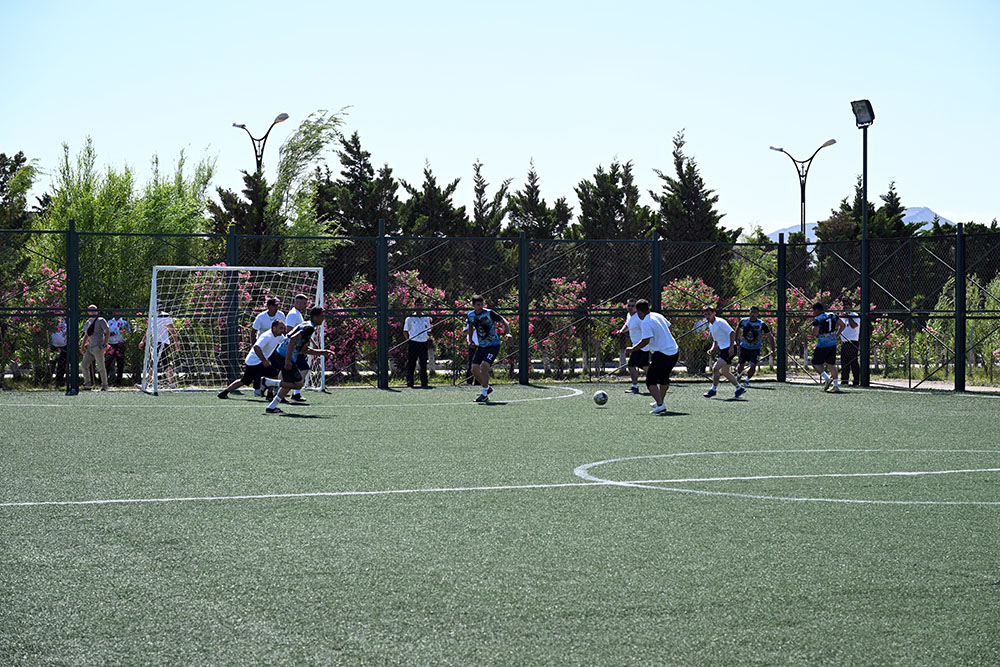 Warships of Russian Caspian Flotilla sail out of Baku port (PHOTO)