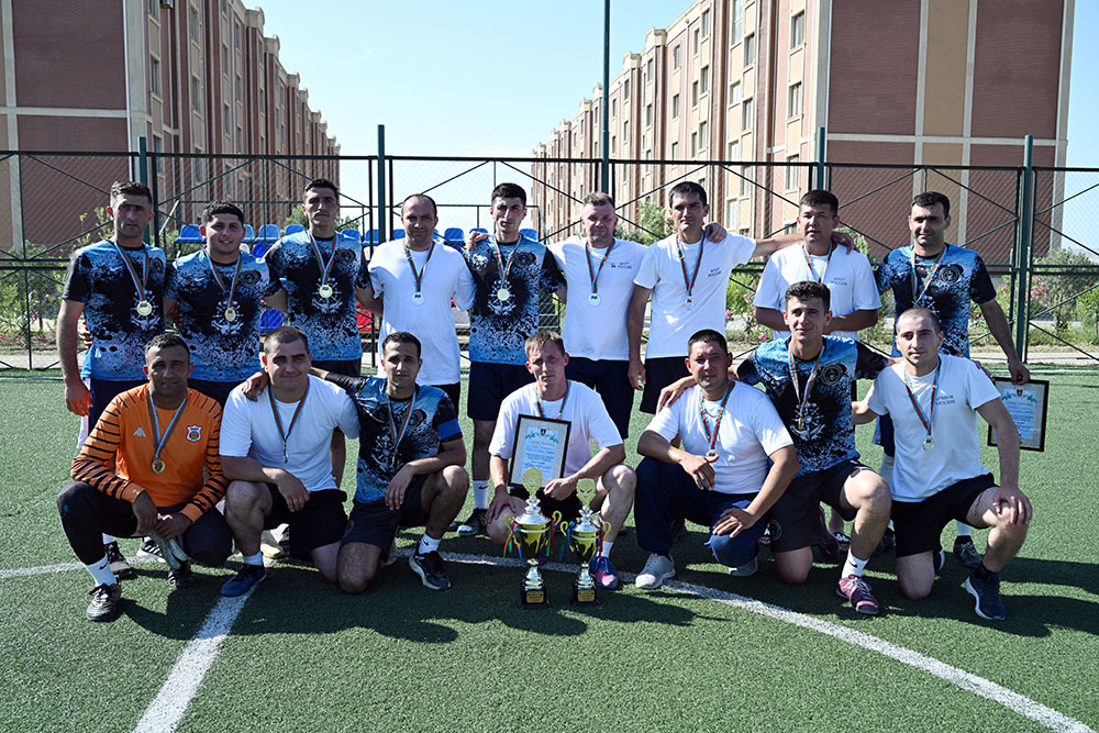 Warships of Russian Caspian Flotilla sail out of Baku port (PHOTO)