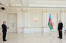 President Ilham Aliyev receives credentials of incoming Kyrgyz ambassador to Azerbaijan (VIDEO/PHOTO)