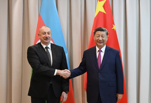 President Ilham Aliyev holds meeting with President Xi Jinping in Astana (PHOTO)