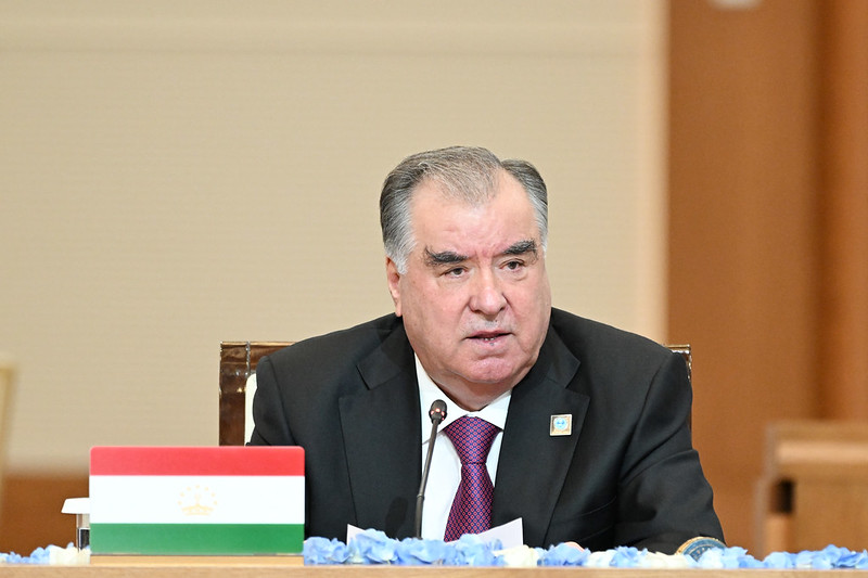 Tajik president appoints new minister of economic development and trade