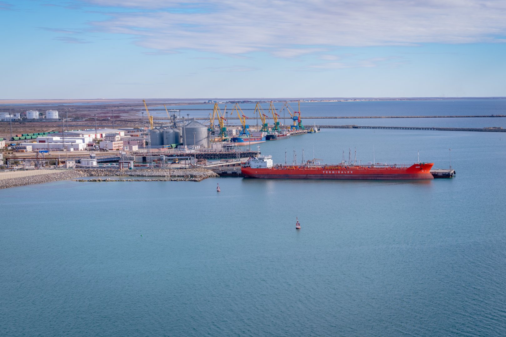 КазТрансОйл назвал планируемый объем транспортировки казахстанской нефти в направлении Баку