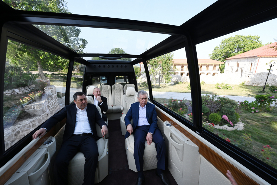 Presidents of Azerbaijan, Uzbekistan, Kyrgyzstan visit first residential complex, Ashaghi Govhar Agha Mosque in Shusha, and tour city (PHOTO/VİDEO)