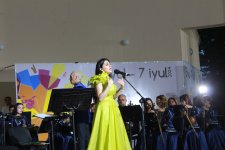 В Шеки прошел XIII Международный музыкальный фестиваль "Шелковый путь" – яркие краски праздника (ФОТО)
