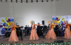 В Шеки прошел XIII Международный музыкальный фестиваль "Шелковый путь" – яркие краски праздника (ФОТО)
