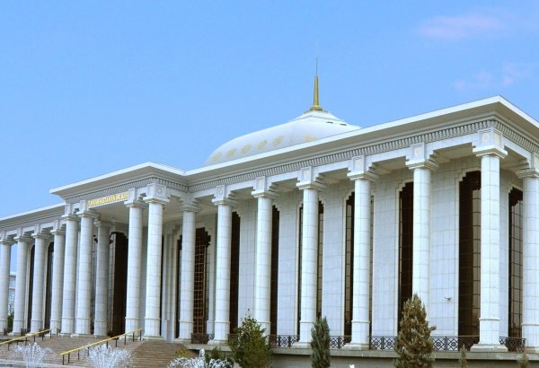 Turkmen parliament looks over legislative activity from January through October