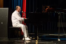 Душевный юбилей Арзу Рзаева! Джан Баку, дом родной, мы живем одной семьей…  (ФОТО)