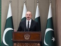 Президент Ильхам Алиев и премьер-министр Мухаммад Шахбаз Шариф выступили с заявлениями для прессы (ФОТО/ВИДЕО)