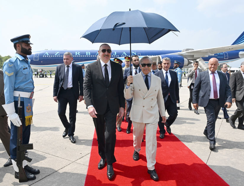 President Ilham Aliyev arrives in Pakistan on state visit (PHOTO/VIDEO)