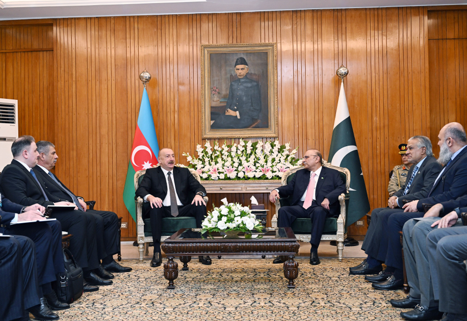 President Ilham Aliyev, President Asif Ali Zardari hold expanded meeting in Islamabad (PHOTO/VIDEO)