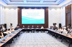 В Баку прошел семинар в связи с процессом регистрации кандидатов в депутаты (ФОТО)