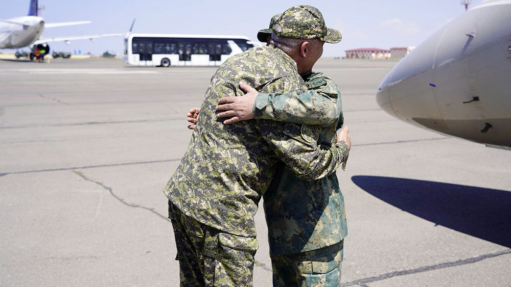 Azerbaijani defense minister visits Kazakhstan (PHOTO)