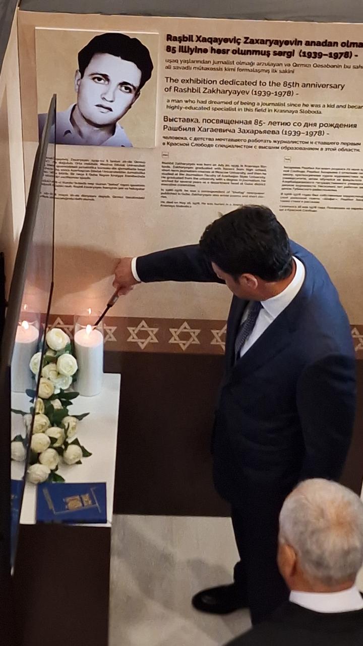 Выставка в честь 85-летия журналиста Рашбиля Захарьяева открылась в Красной Слободе (ФОТО)