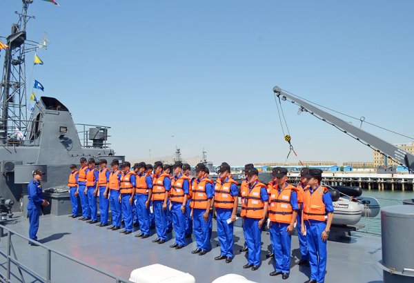 Azerbaijani Naval Forces faculty cadets hold practical classes (PHOTO)