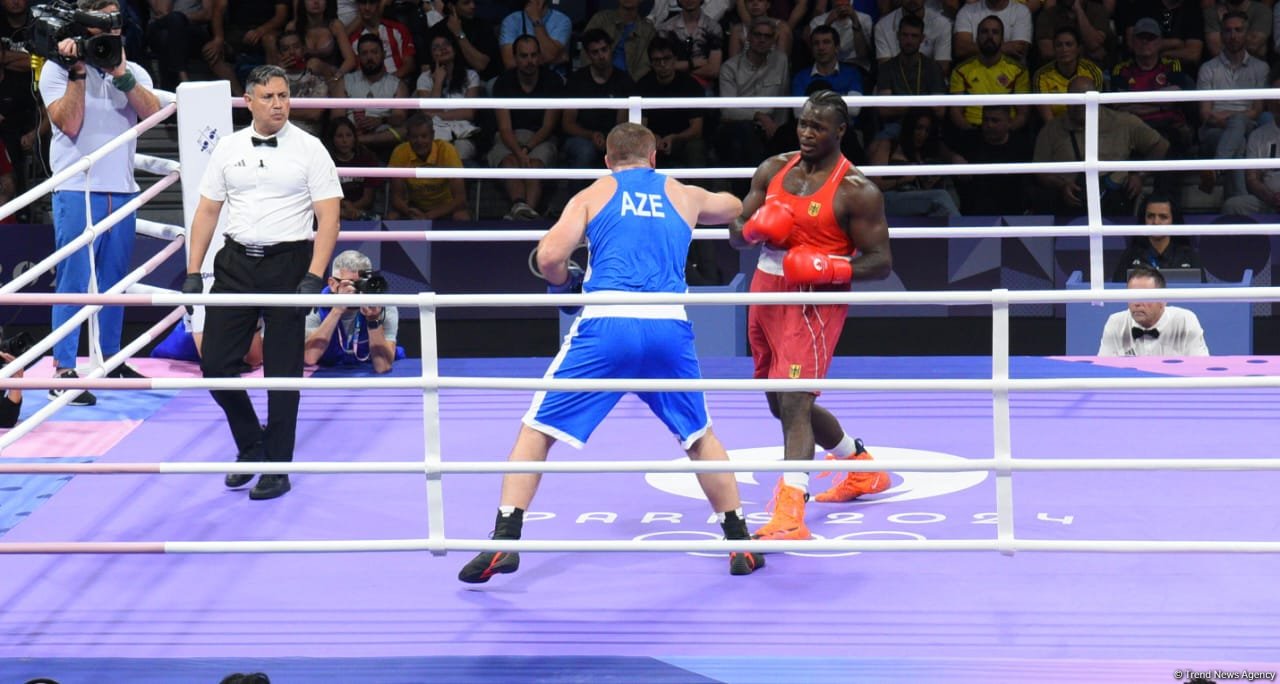 Azerbaijani boxer throws in towel at Olympic Games (PHOTO)