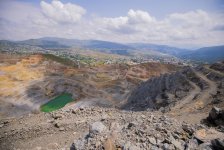 Рабочая группа ЗАО «AzerGold» провела осмотр месторождений в Гедабеке в рамках Соглашения о распределении добычи (ФОТО)