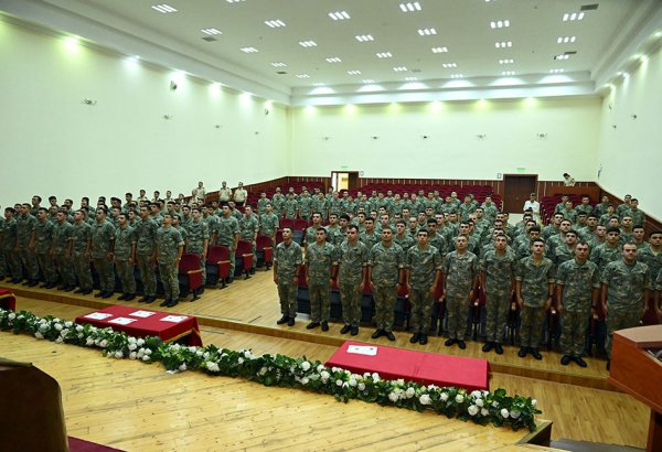 Azerbaijani army wraps up regular training course for reserve officers (PHOTO)