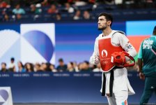 Azerbaijani taekwondo athlete kicks it up notch getting to 1/4 finals in Paris (PHOTO)