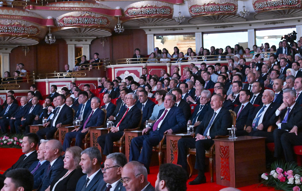 Президент Ильхам Алиев присутствовал на концертной программе ”Вечер дружбы" в Астане (ВИДЕО/ФОТО)