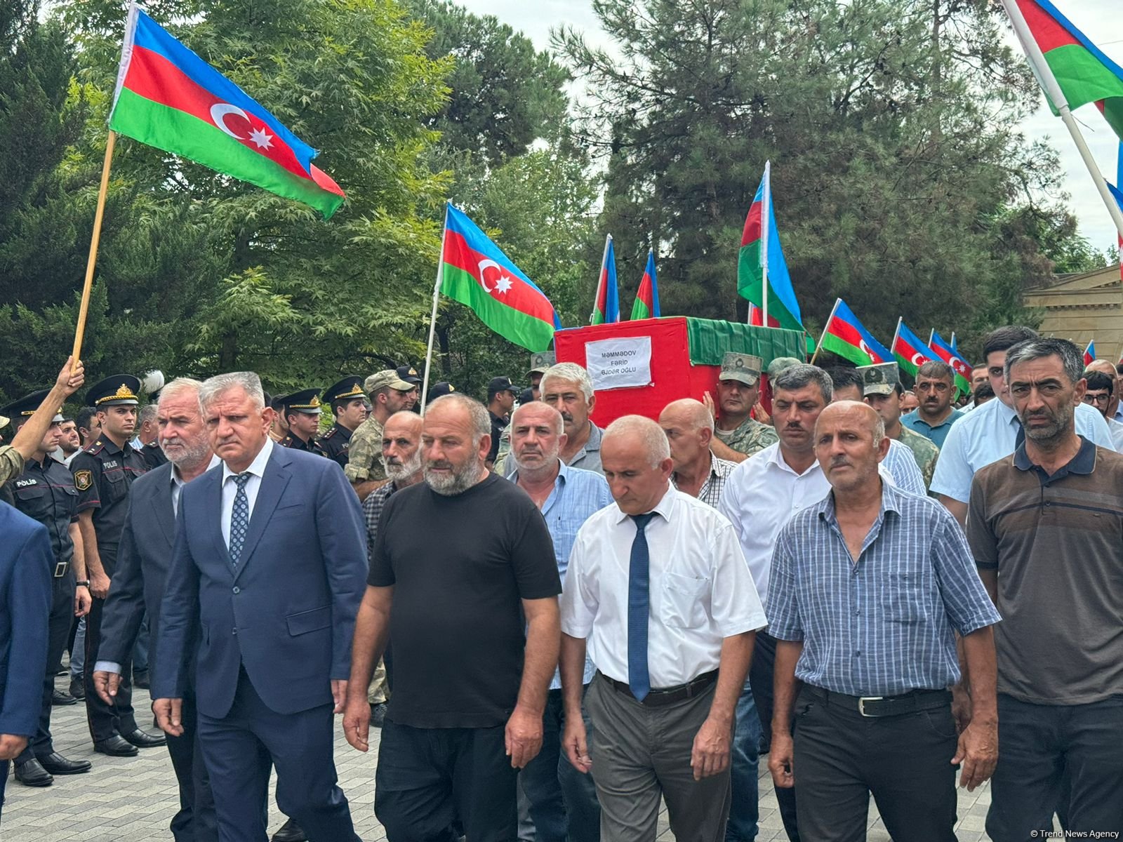В Агдаме проходит церемония прощания с военнослужащим, пропавшим без вести в Лачине два года назад (ФОТО)