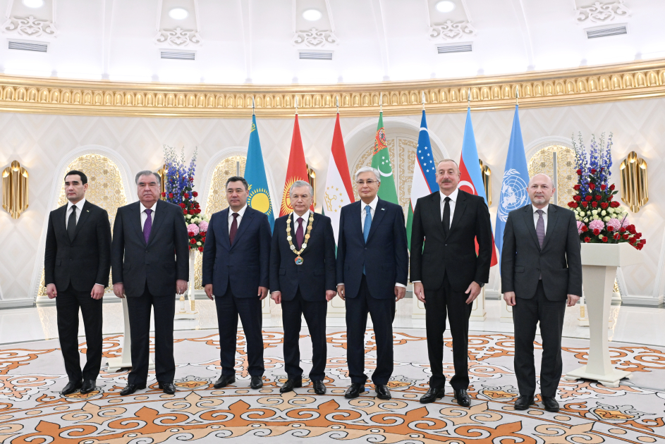 Президент Ильхам Алиев принял участие в церемонии награждения Президента Узбекистана Шавката Мирзиёева в Астане (ВИДЕО/ФОТО)