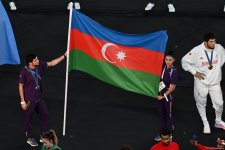 Азербайджан принял участие в параде на церемонии закрытия Олимпийских игр