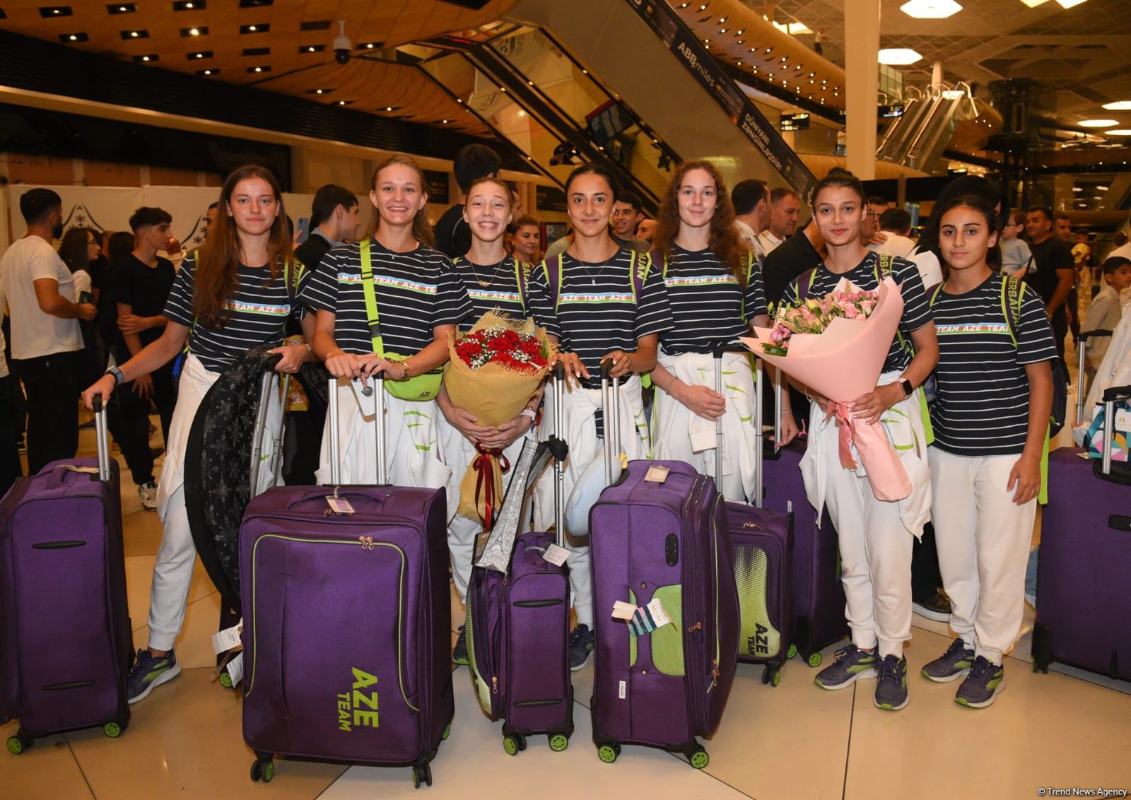 Azerbaijani team successfully performed at Olympic Games returns home (PHOTO/VIDEO)