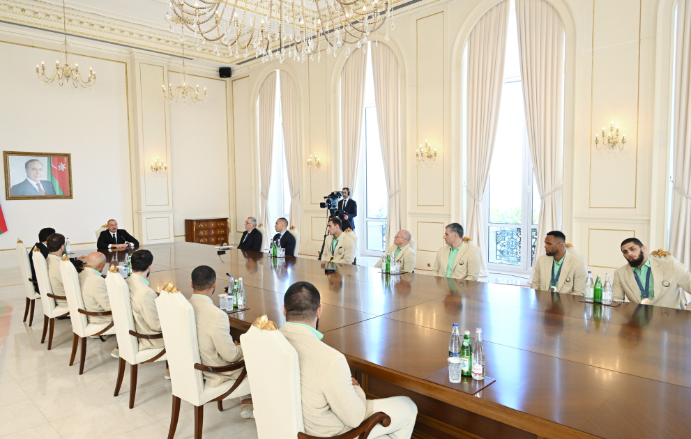 President Ilham Aliyev receives Paris Summer Olympics' Azerbaijani medalists and coaches (PHOTO/VIDEO)