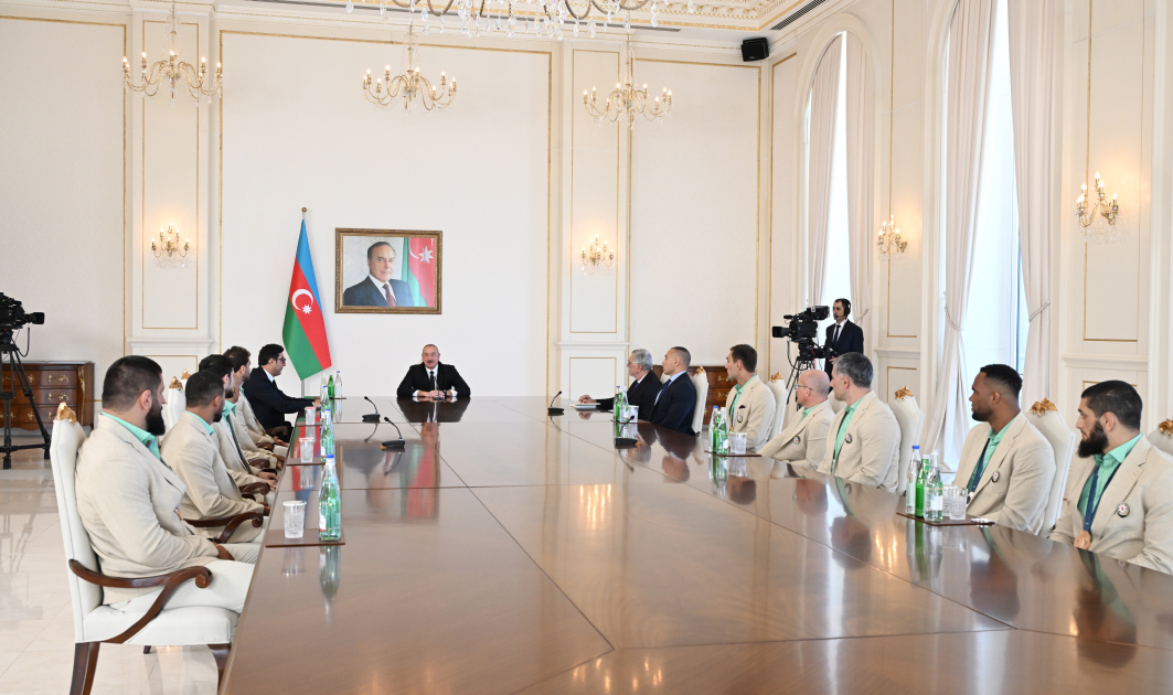 President Ilham Aliyev receives Paris Summer Olympics' Azerbaijani medalists and coaches (PHOTO/VIDEO)