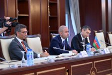 Делегация Сената парламента Казахстана побывала в Милли Меджлисе (ФОТО)