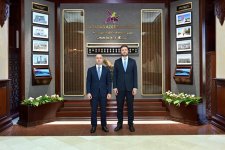 Делегация Сената парламента Казахстана побывала в Милли Меджлисе (ФОТО)