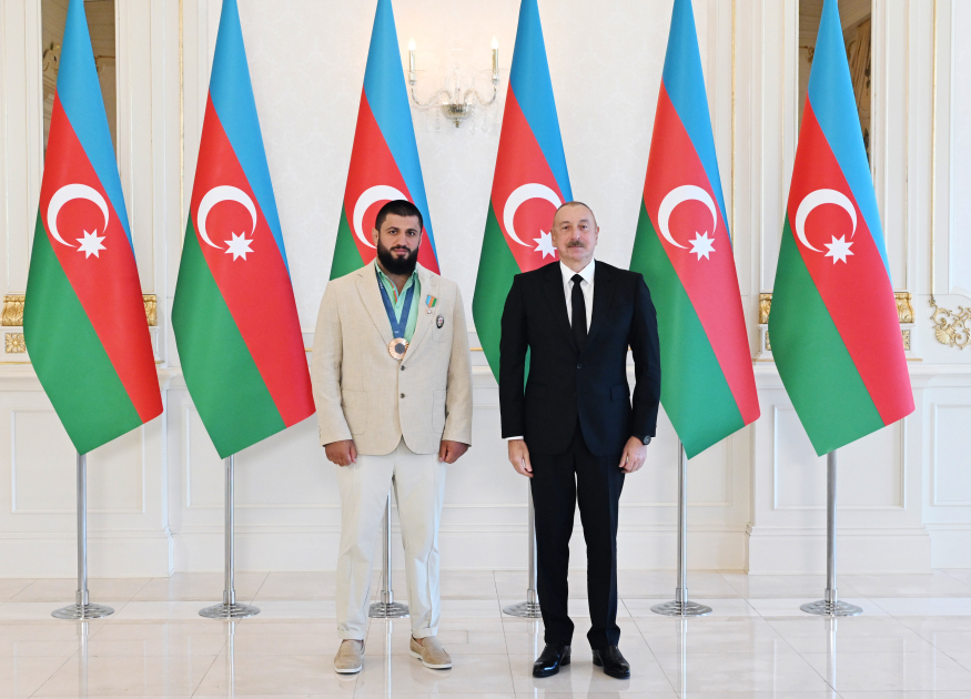 President Ilham Aliyev receives Paris Summer Olympics' Azerbaijani medalists and coaches (PHOTO/VIDEO)