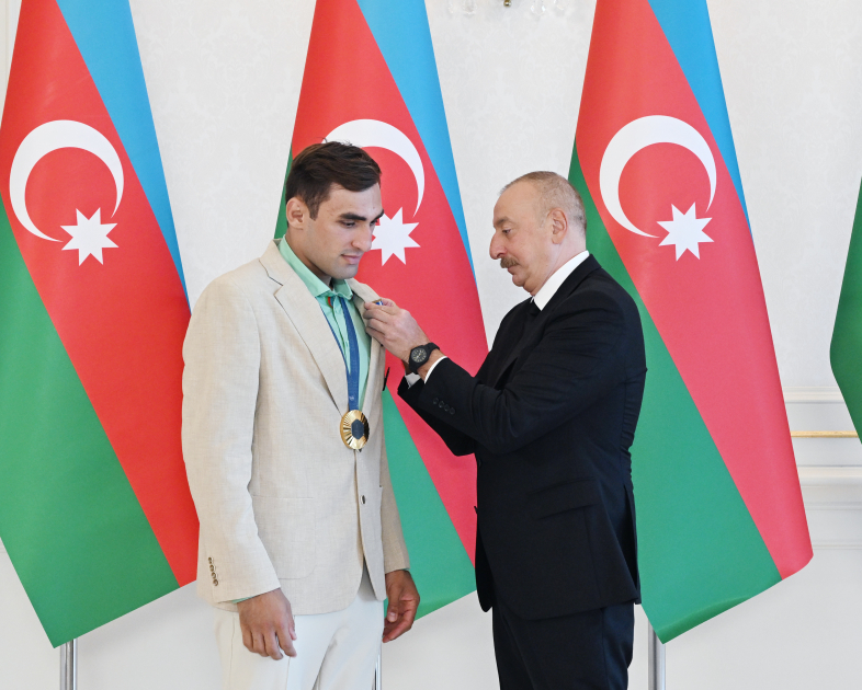 President Ilham Aliyev receives Paris Summer Olympics' Azerbaijani medalists and coaches (PHOTO/VIDEO)